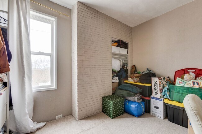 Building Photo - 1323 Virginia Ave