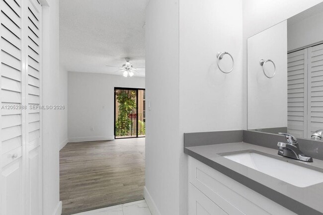 Building Photo - 6854 NW 173rd Dr