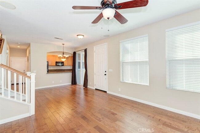 Building Photo - 20 Snapdragon St