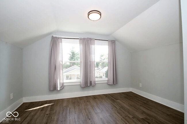 Building Photo - 56 Central Ave