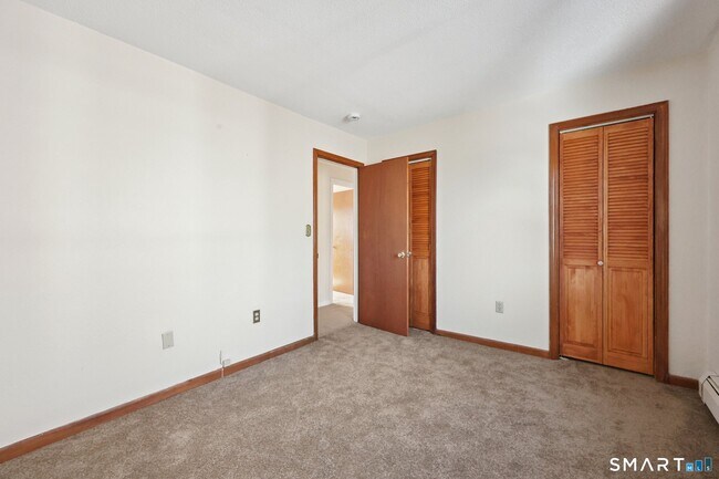 Building Photo - 1-3 Magnolia St