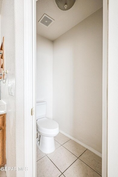 Building Photo - 4733 R L Shoemaker Dr