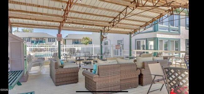 Building Photo - 7813 N Lagoon Dr