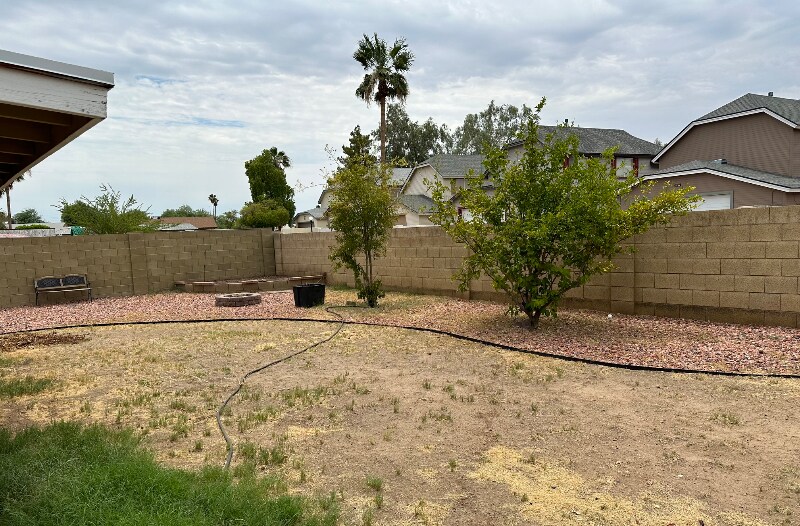 Building Photo - 2213 W Riviera Dr