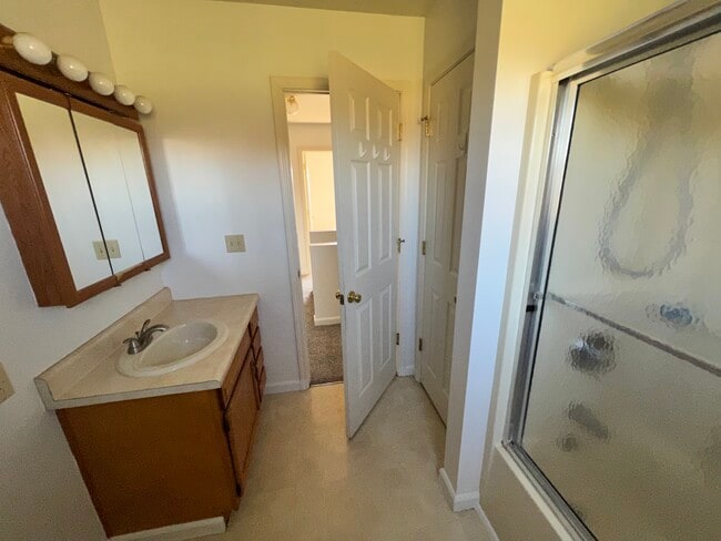 Building Photo - 308 Onyx Dr