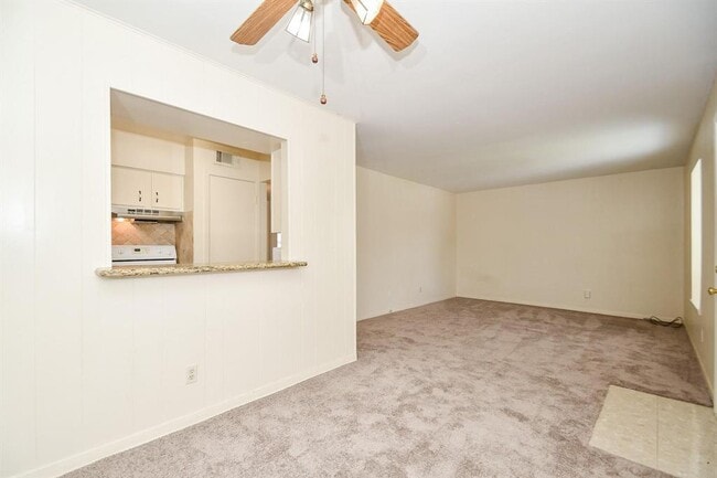 Building Photo - 9021 Gaylord Dr