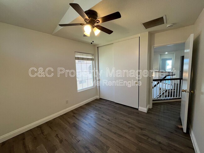 Building Photo - 7836 Green Crest Ct
