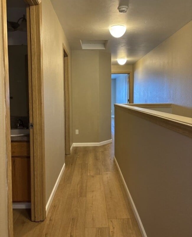 Building Photo - lenft01