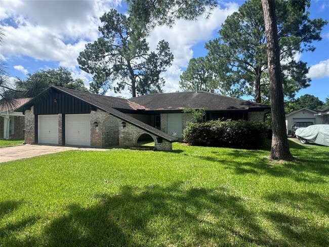 Primary Photo - 7910 Jonquil Dr