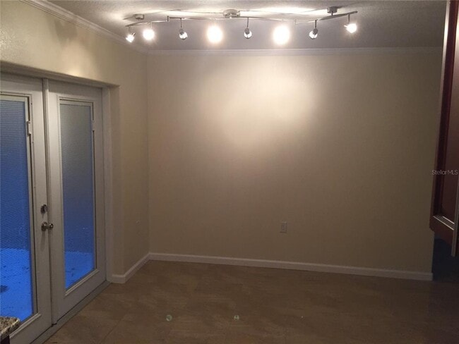 Building Photo - 715 Baywood Cir