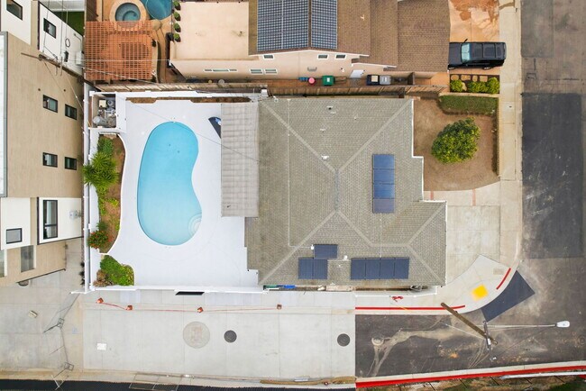 Building Photo - 1404 Lieta St