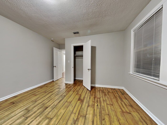 Building Photo - 2896 Capper Rd