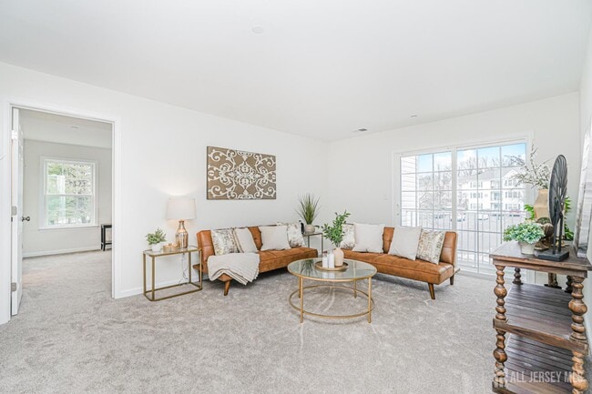 Building Photo - 1227 Waterford Dr