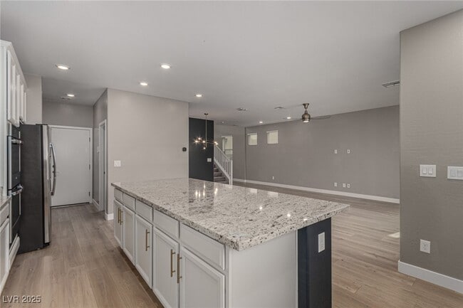 Building Photo - 759 Rogue Wave St