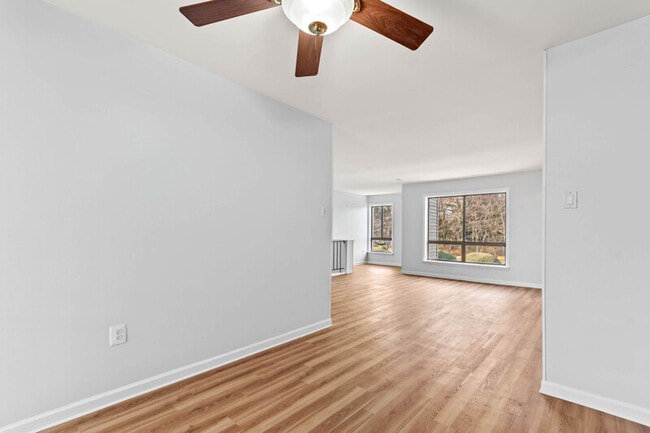 Building Photo - 66 Banner Ct