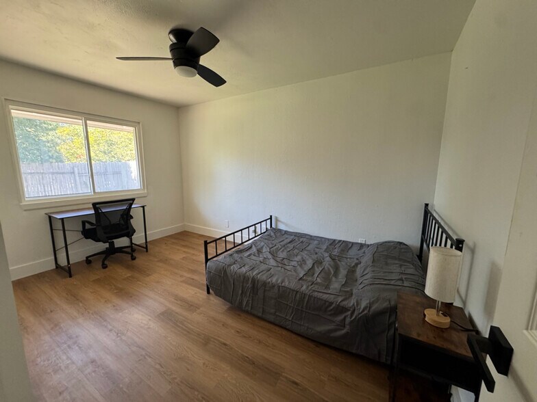 Building Photo - 9412 Quail Meadow Dr