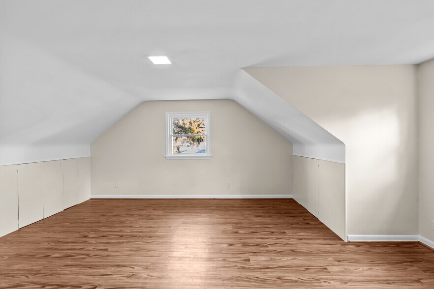 Building Photo - 3735 Heatherdowns Blvd