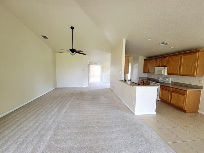 Building Photo - 4555 SW 52nd Cir