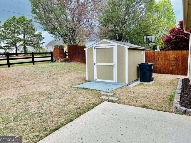 Building Photo - 4518 Hidden Creek Dr