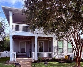 Building Photo - 5393 Hartson