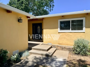 Building Photo - Gorgeous Sacramento Home with a POOL!!