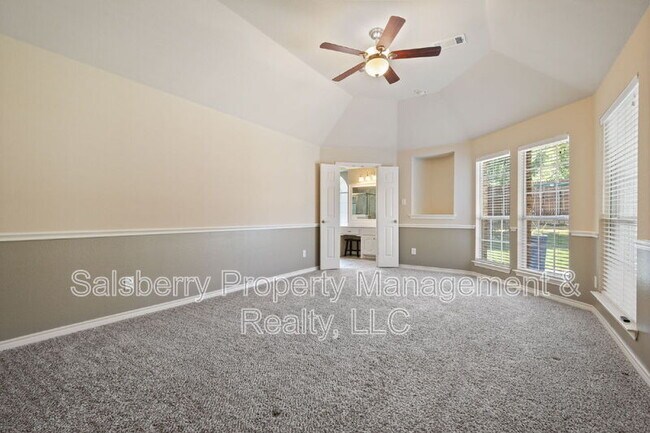 Building Photo - 9313 Bayard St