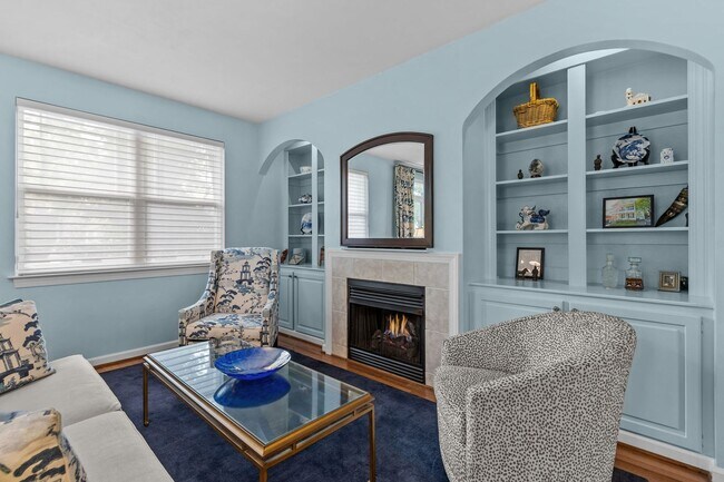 Building Photo - Norfolk Furnished rental Near ODU/NSU