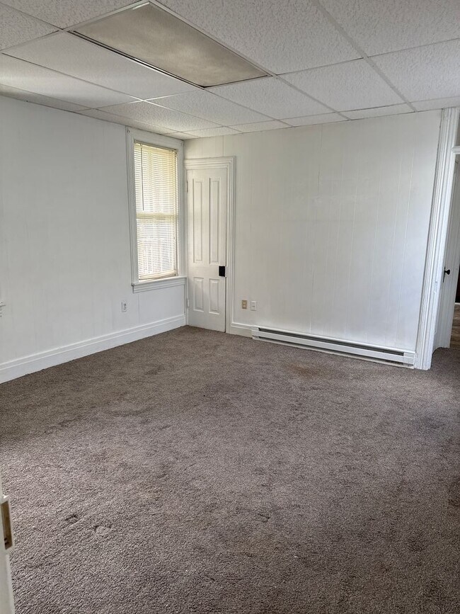 Building Photo - 124 Pershing Ave