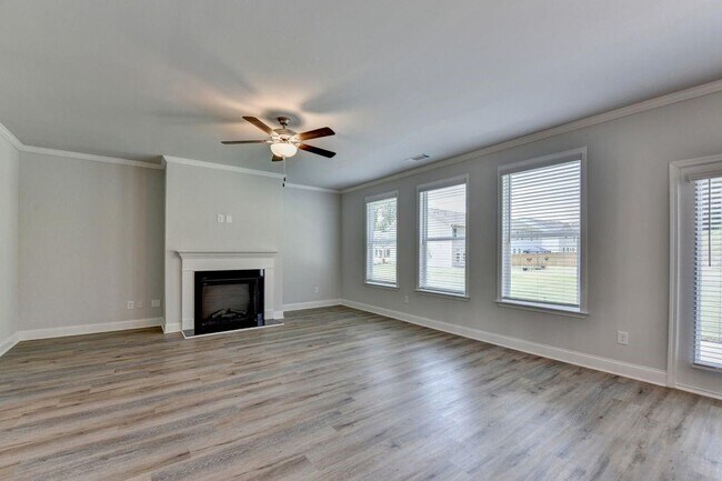 Building Photo - 7309 Yewtree Dr