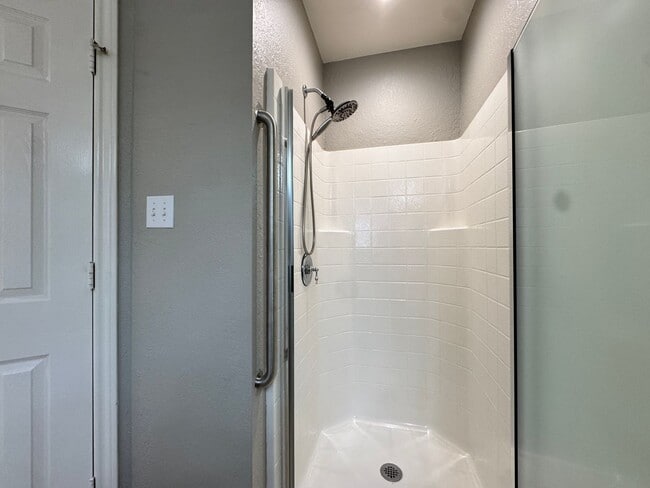 Building Photo - 11281 Grand Slam Dr