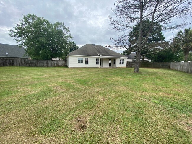 Building Photo - 205 Drayton Ct