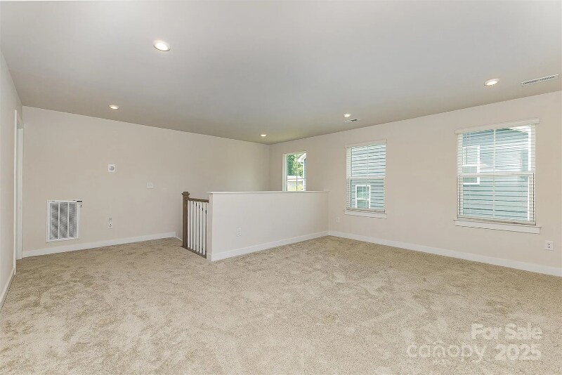 Building Photo - 218 Tetcott St