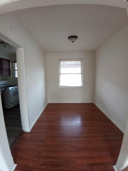 Building Photo - 3810 Saint Margaret St