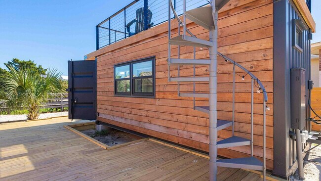 Building Photo - 316 Bream Ave