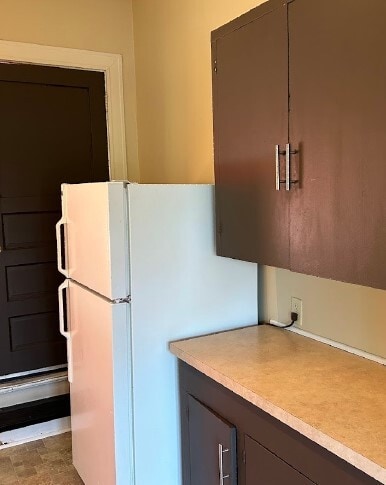 Full sized refridgerator - 4537 SE 65th Ave