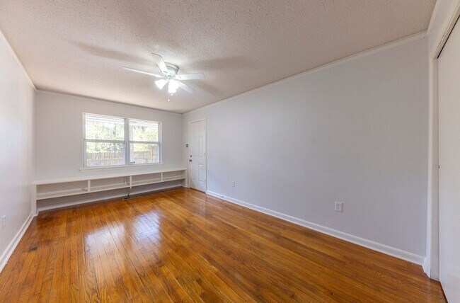 Building Photo - Welcome home!