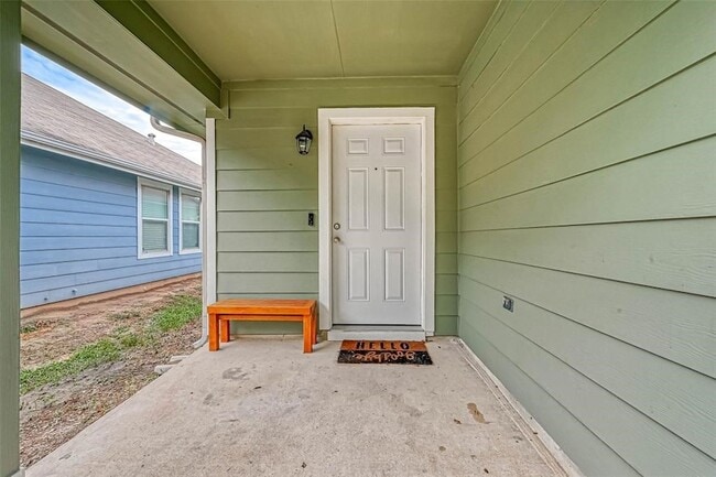 Building Photo - 19802 River Breeze Dr