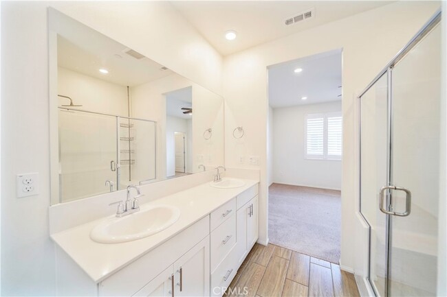 Building Photo - 811 Hudson Ln