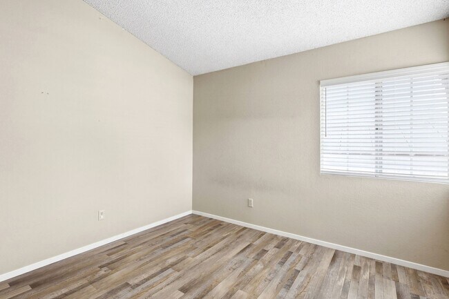 Building Photo - 3353 Silvertip Rd