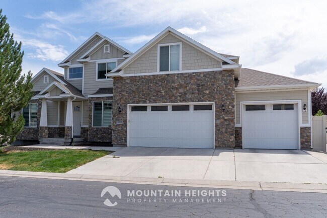Building Photo - 3953 Sand Lake Dr
