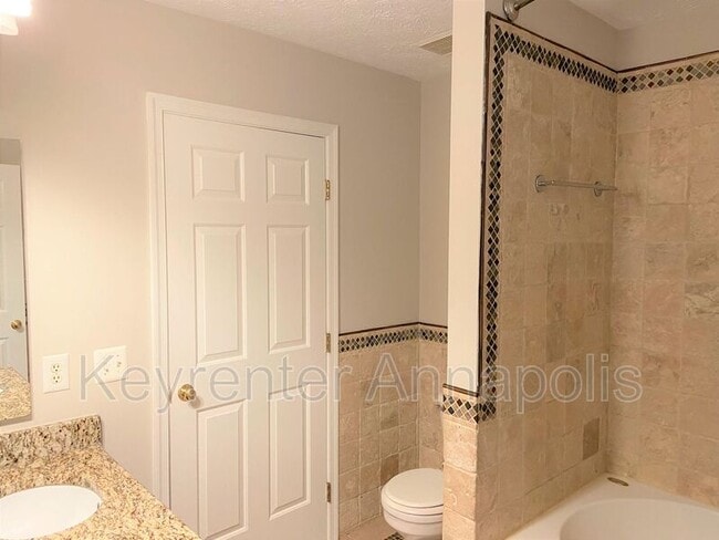 Building Photo - 8221 Water Lily Way