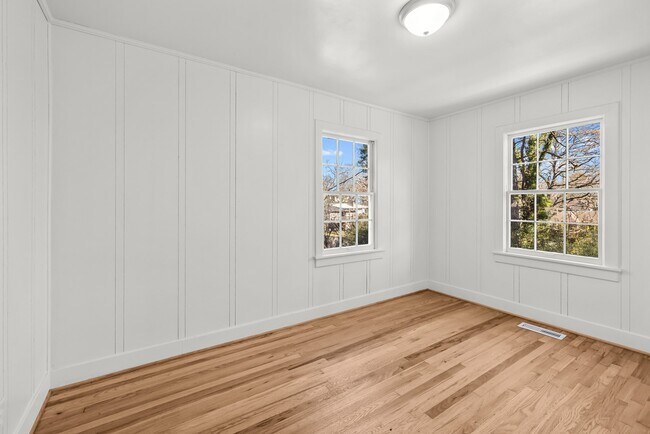 Building Photo - 1820 33rd St Ensley