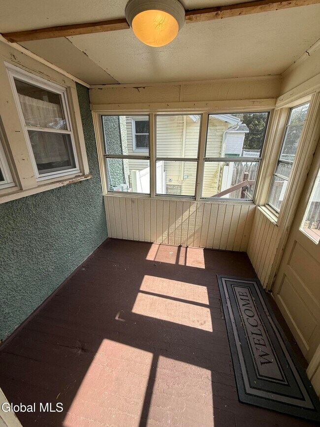 Building Photo - 1960 Eastern Pkwy