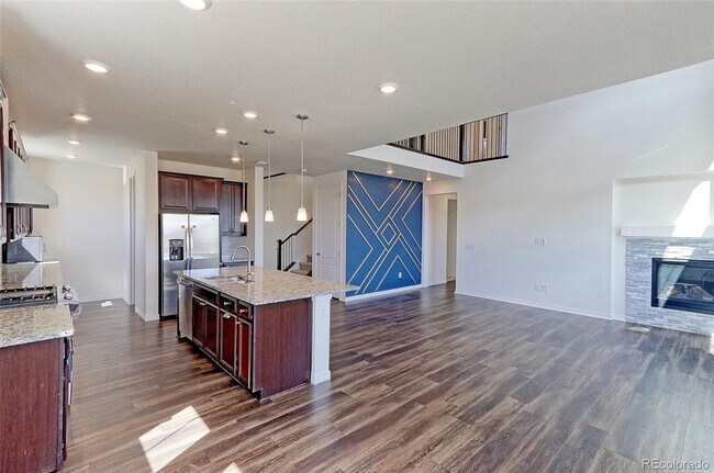 Building Photo - 520 176th Ave
