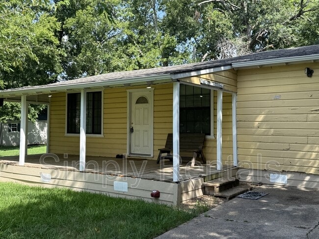 Building Photo - 2374 Arrow Ln