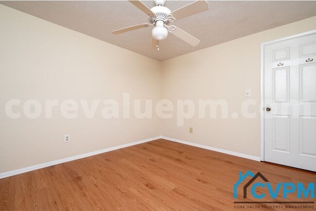 Building Photo - 7717 Baggins Rd