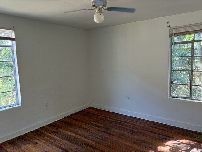 Building Photo - 209 Lovelace Dr