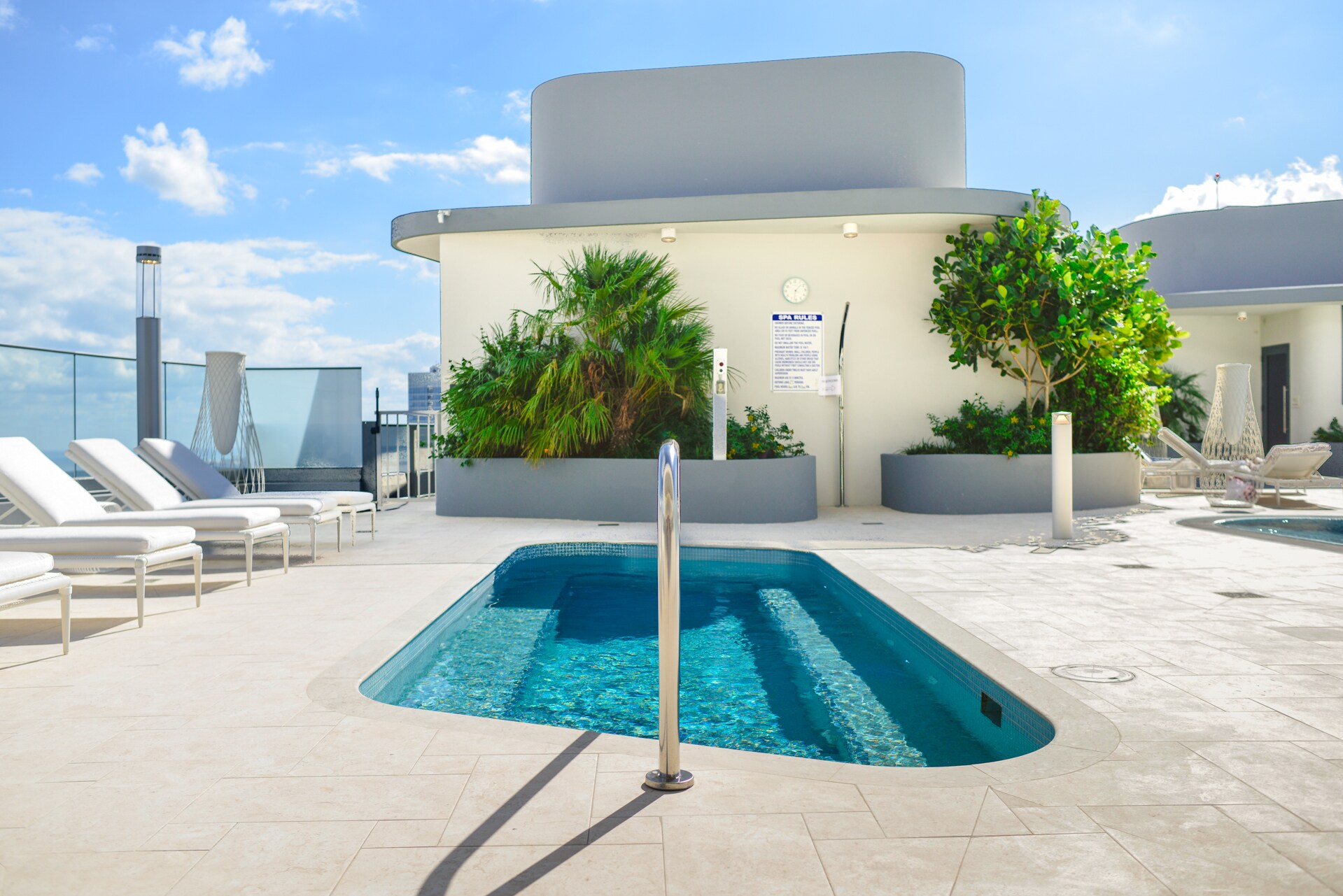 Building Photo - 1000 Brickell Plz