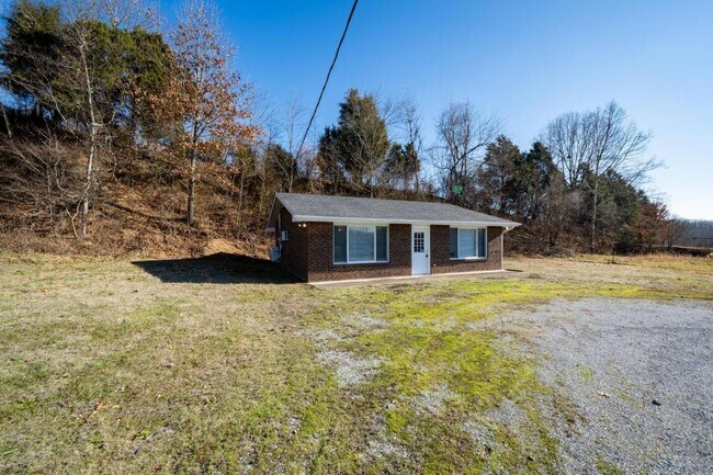 Building Photo - 158 New Beason Well Rd, Kingsport Tn 37660