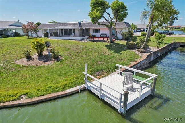 Building Photo - 1717 Danbury Dr